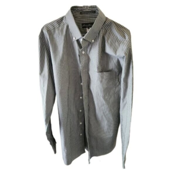 Eddie Bauer Wrinkle Resistant Relaxed Fit Long Sleeve Button Down Shirt - Picture 1 of 4